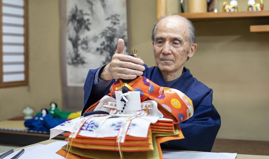安藤人形店の安藤桂甫